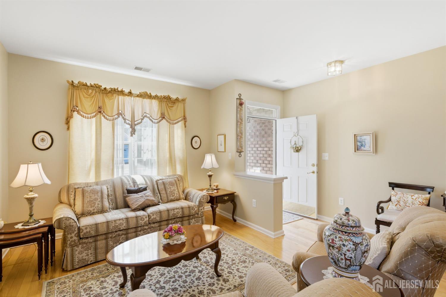16 Barbaras Way Jackson NJ 08527