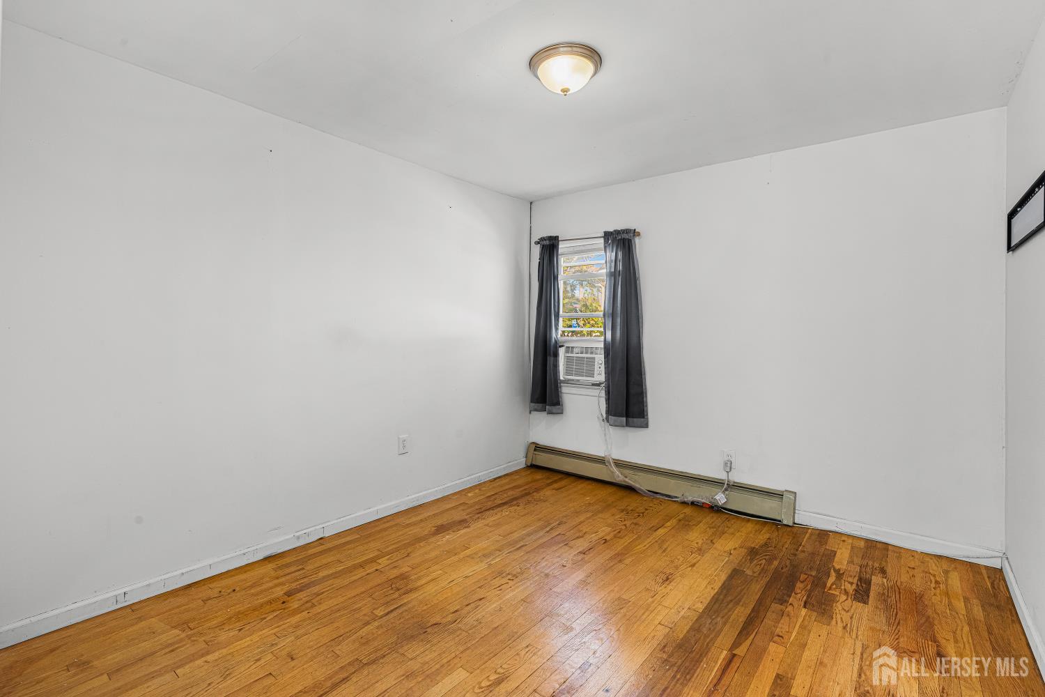 63 Rues Lane East Brunswick NJ 08816