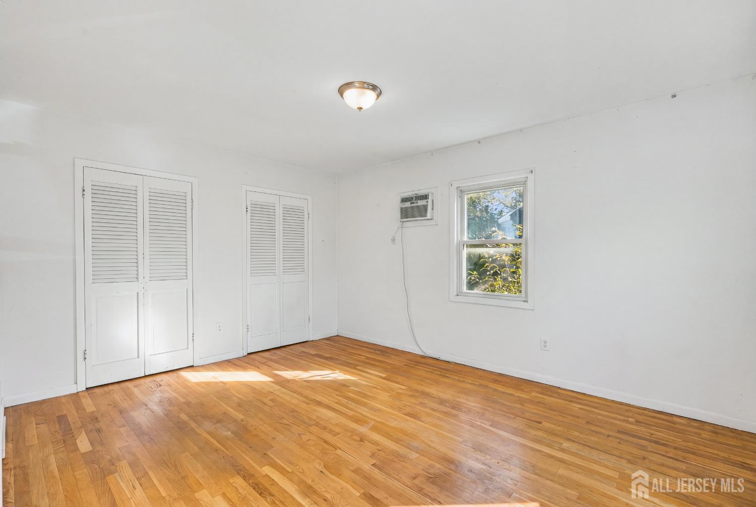 63 Rues Lane East Brunswick NJ 08816