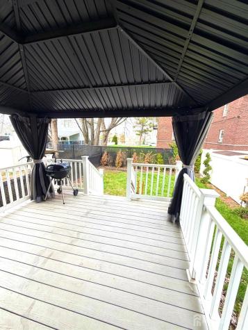 10 Holmes Street Carteret NJ 07008