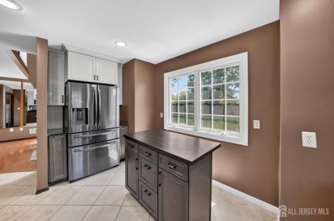 30 Rosewood Road Edison NJ 08817