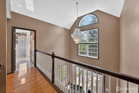 30 Rosewood Road Edison NJ 08817