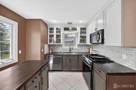 30 Rosewood Road Edison NJ 08817