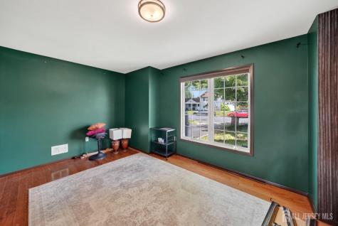 30 Rosewood Road Edison NJ 08817