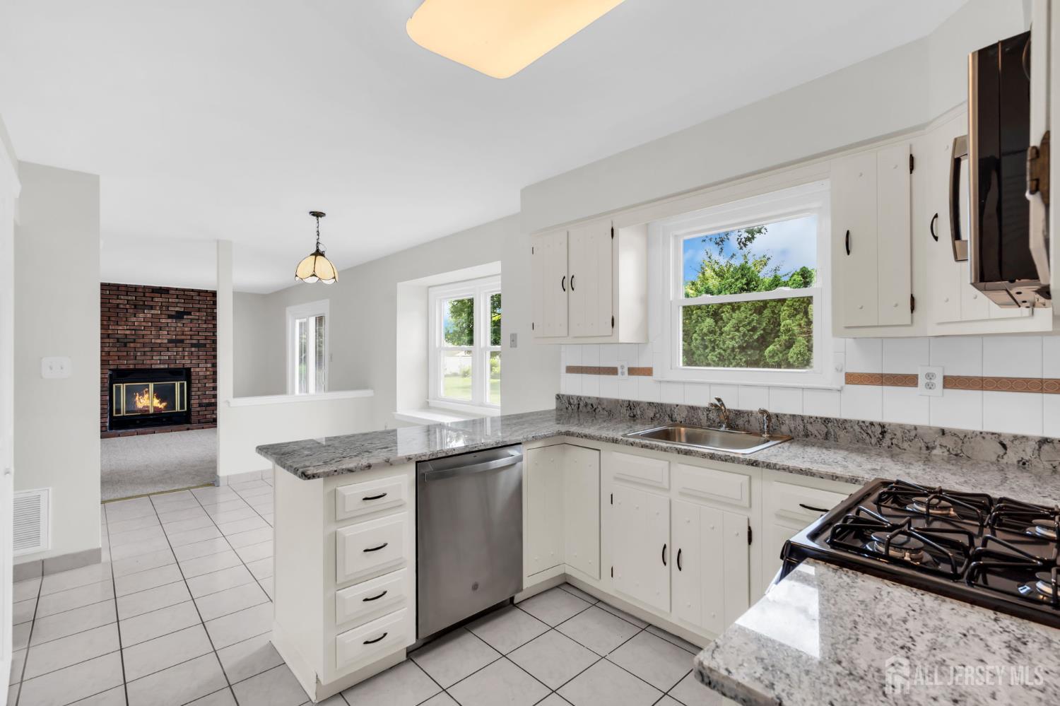 15 Major Lane Plainsboro NJ 08536