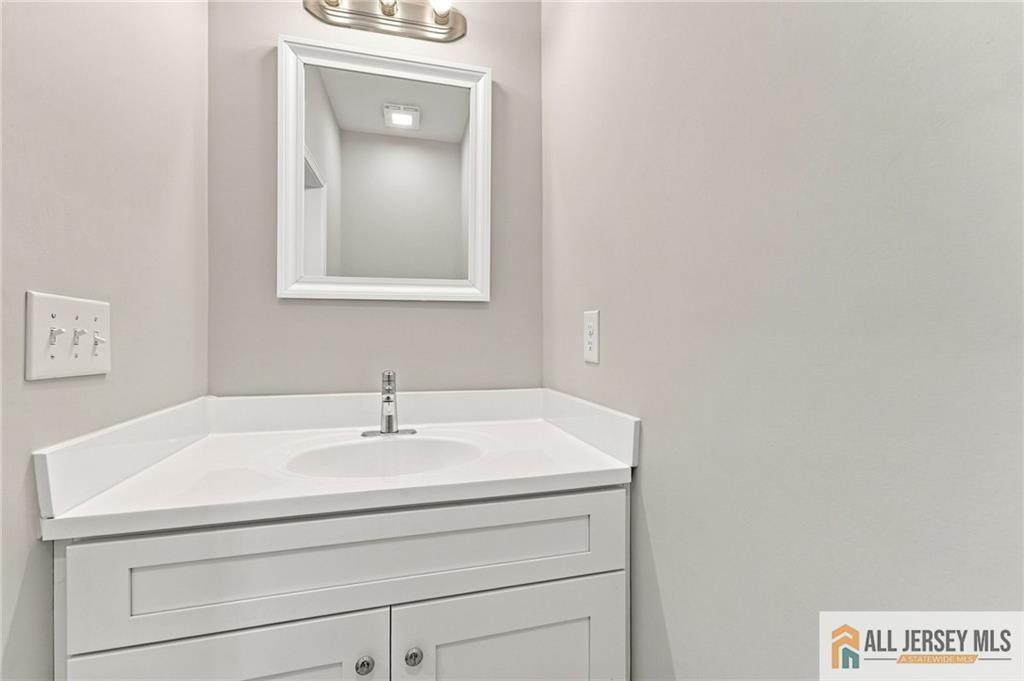 146 Hillside Avenue Piscataway NJ 08854
