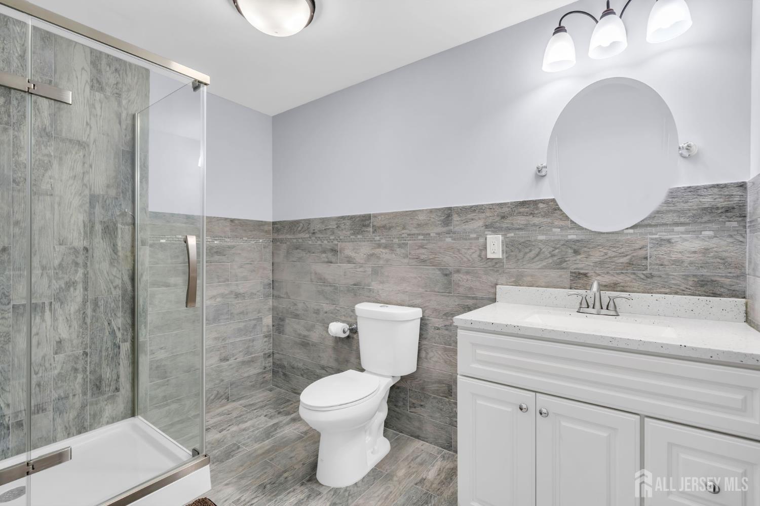 2464 Canterbury Lane North Brunswick NJ 08902