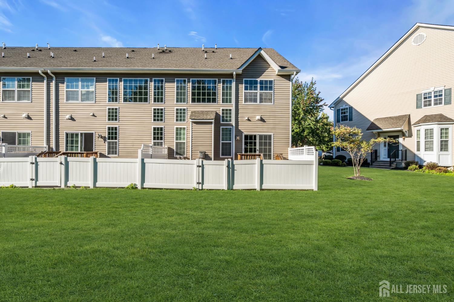2464 Canterbury Lane North Brunswick NJ 08902