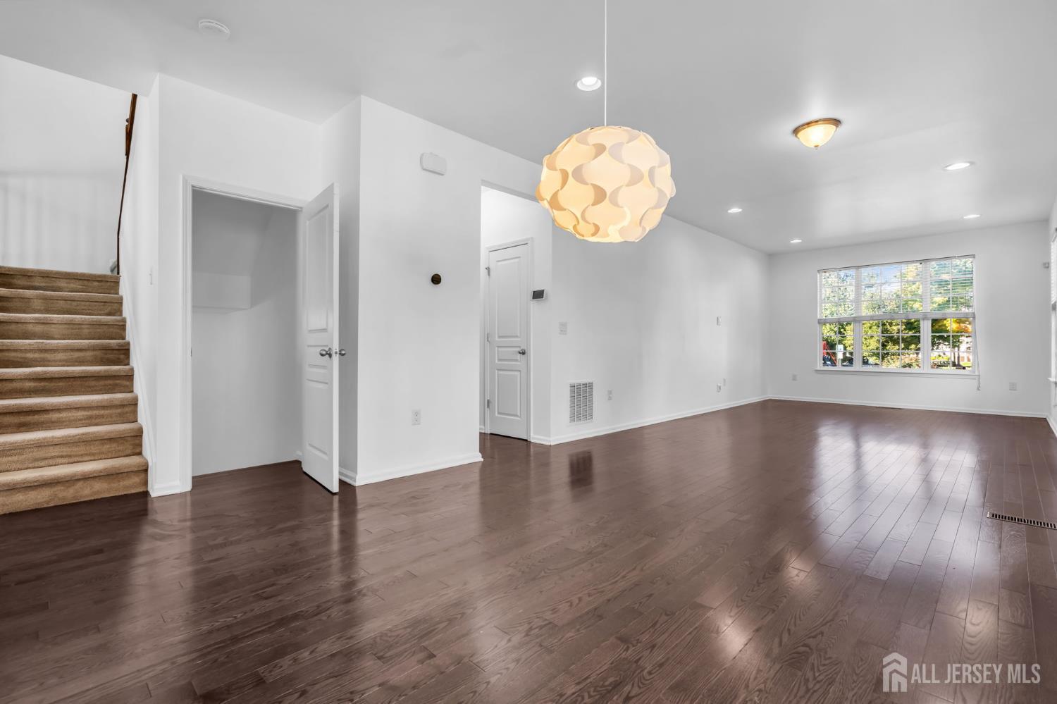 2464 Canterbury Lane North Brunswick NJ 08902
