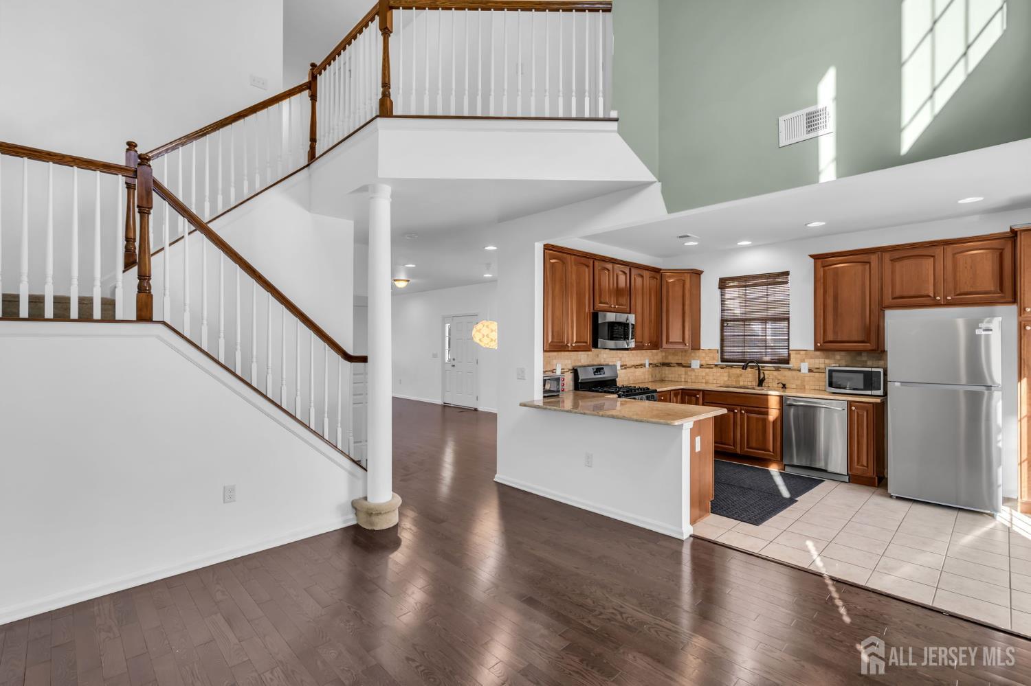 2464 Canterbury Lane North Brunswick NJ 08902