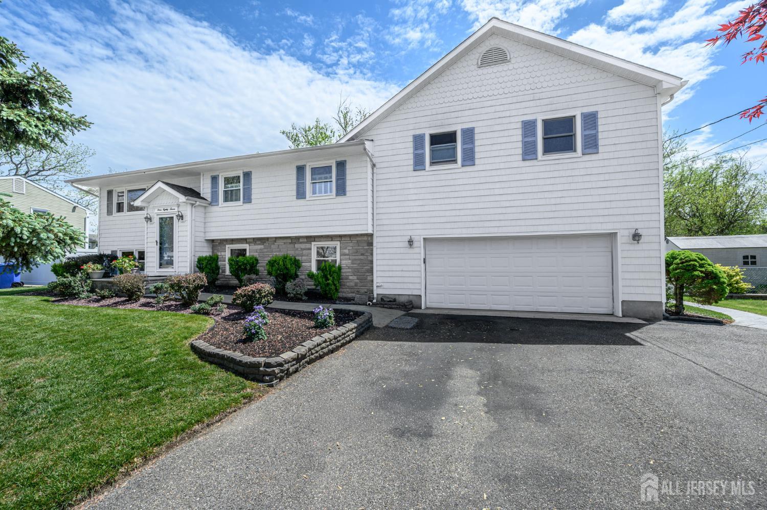 387 Suburban Drive Toms River NJ 08753
