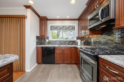 387 Suburban Drive Toms River NJ 08753