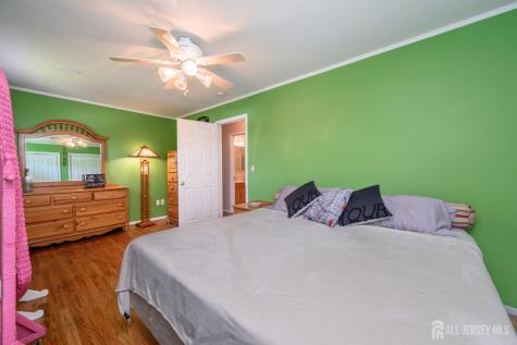 387 Suburban Drive Toms River NJ 08753
