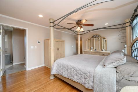 387 Suburban Drive Toms River NJ 08753