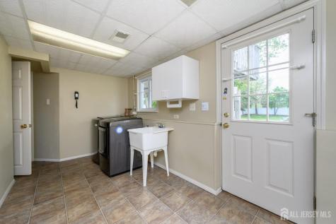 387 Suburban Drive Toms River NJ 08753