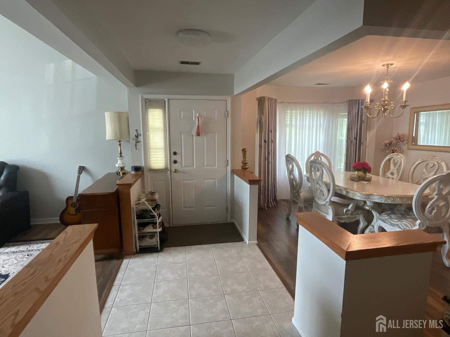 17 Tuthill Court Sayreville NJ 08872