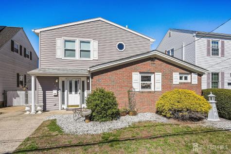 106 Chingarora Avenue Keyport NJ 07735
