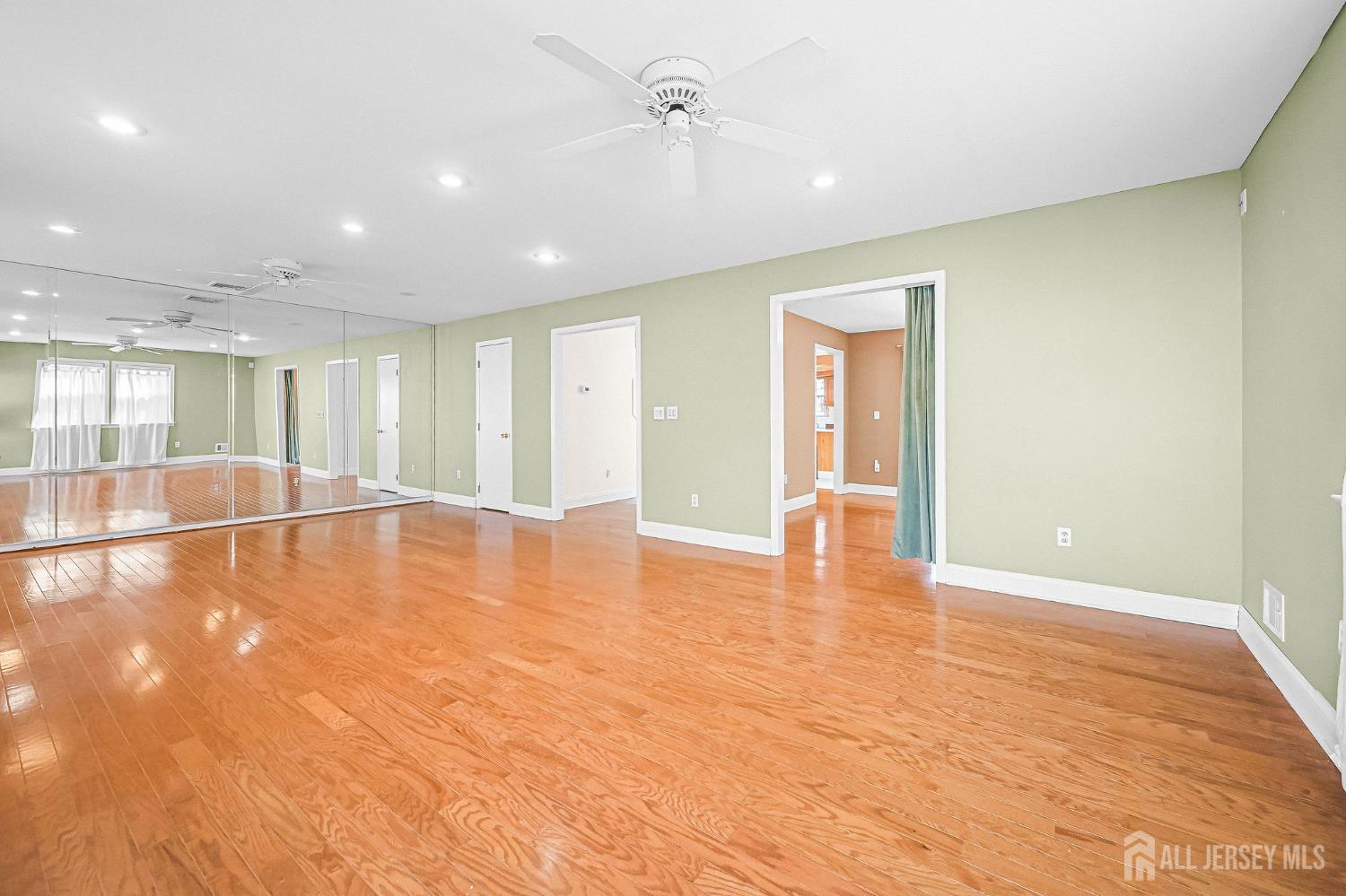 106 Chingarora Avenue Keyport NJ 07735