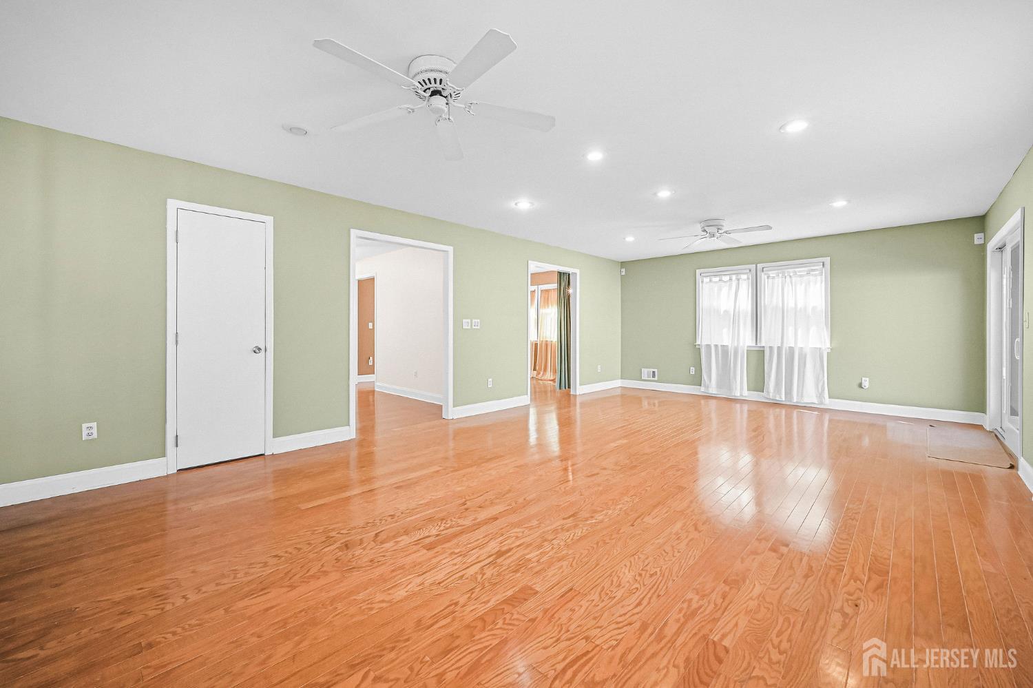106 Chingarora Avenue Keyport NJ 07735