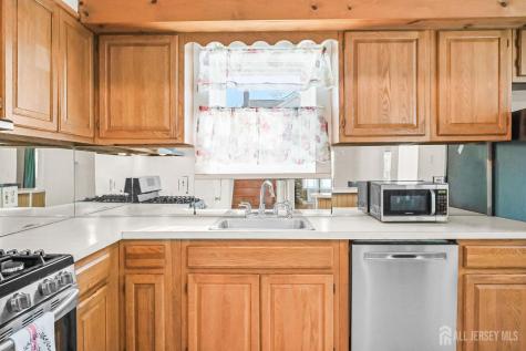 106 Chingarora Avenue Keyport NJ 07735