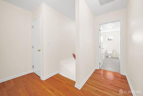 106 Chingarora Avenue Keyport NJ 07735