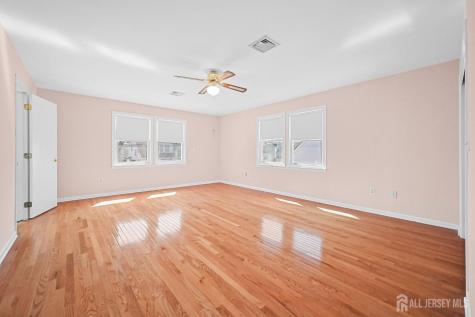 106 Chingarora Avenue Keyport NJ 07735