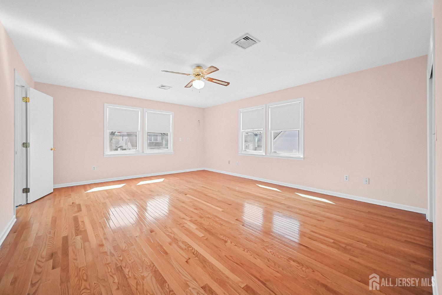 106 Chingarora Avenue Keyport NJ 07735