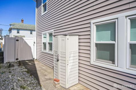 106 Chingarora Avenue Keyport NJ 07735