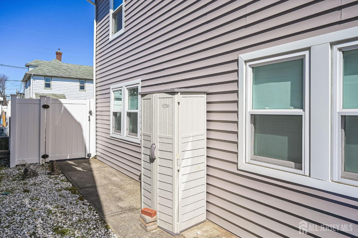 106 Chingarora Avenue Keyport NJ 07735