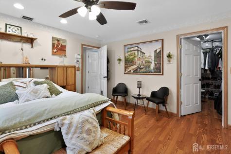 9 Diamond Court East Brunswick NJ 08816