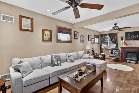 9 Diamond Court East Brunswick NJ 08816