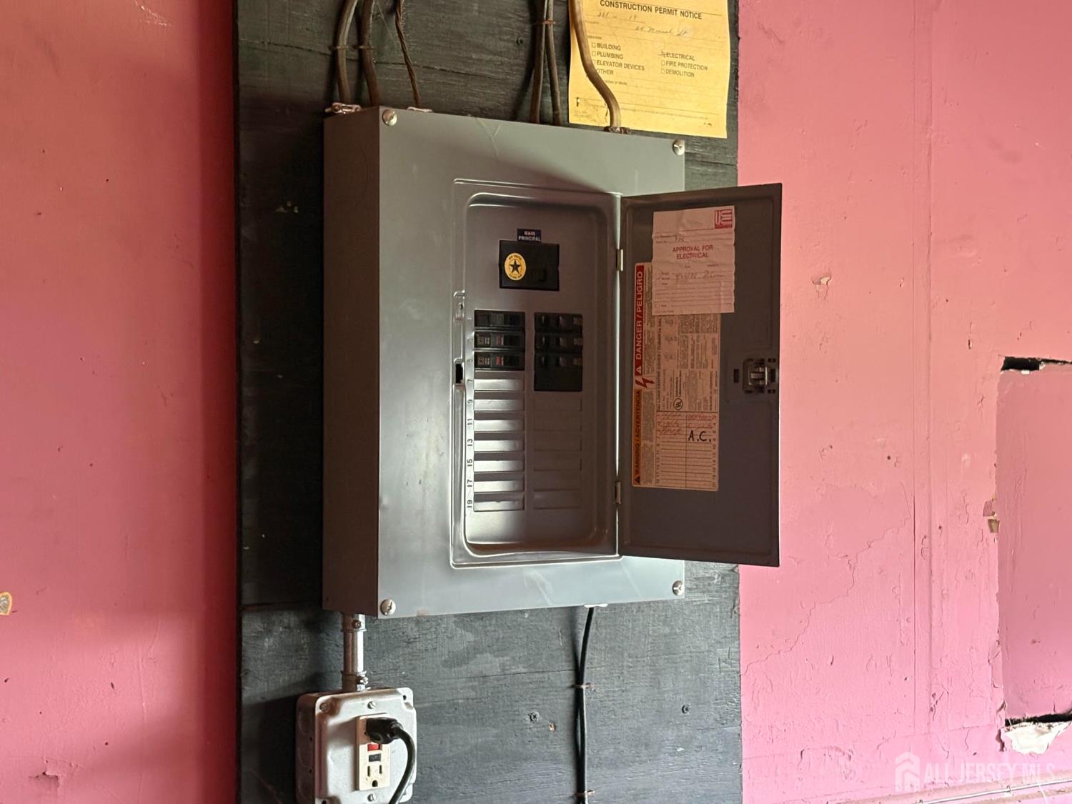 24 Monush Street South River NJ 08882