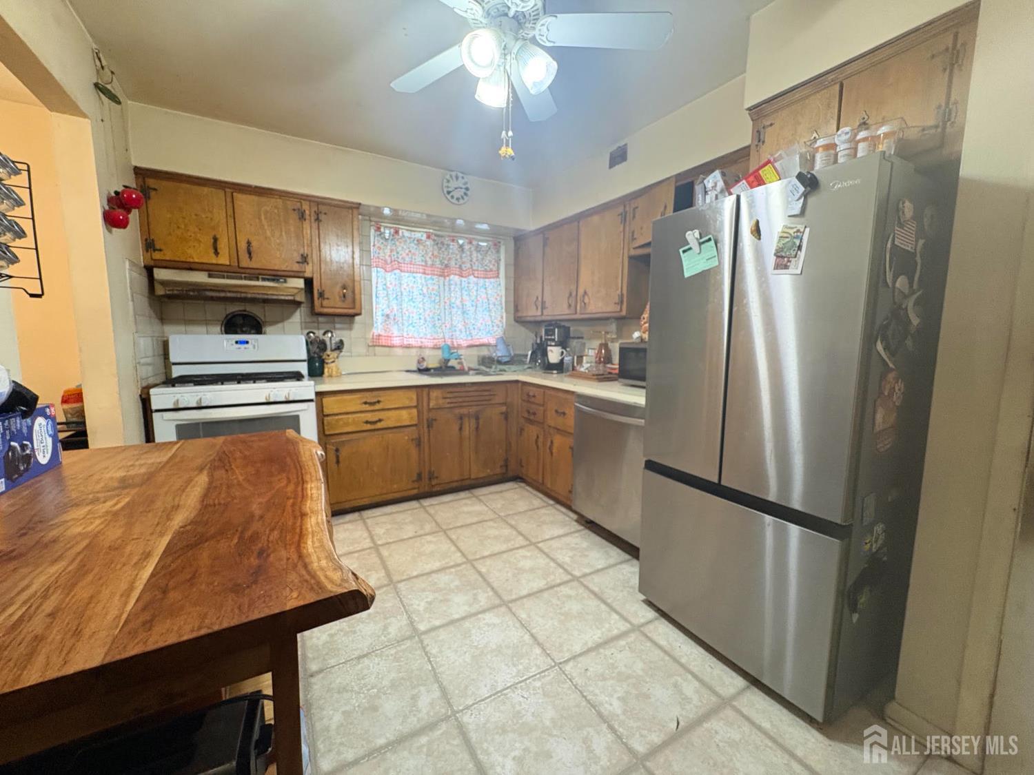 24 Monush Street South River NJ 08882