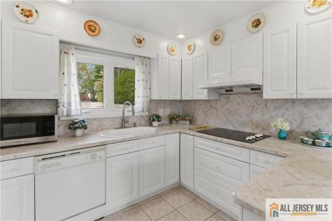33 Beryl Street South River NJ 08882