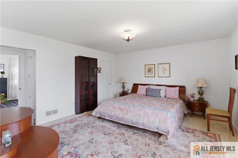 33 Beryl Street South River NJ 08882