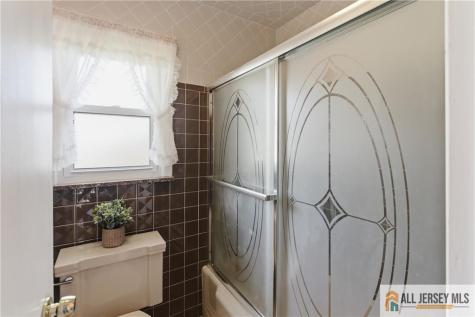 33 Beryl Street South River NJ 08882