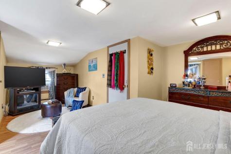 3 State Street Carteret NJ 07008