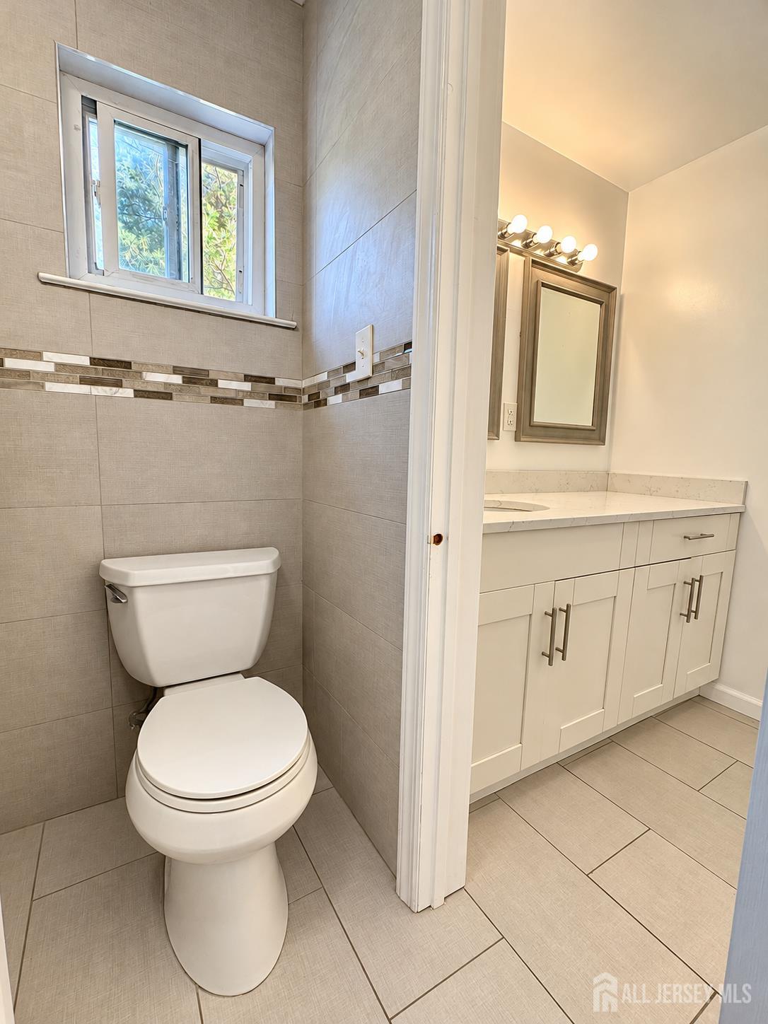 21 Lake Avenue East Brunswick NJ 08816