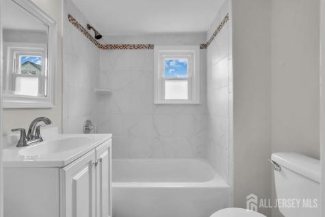 25 Hooker Street Jamesburg NJ 08831
