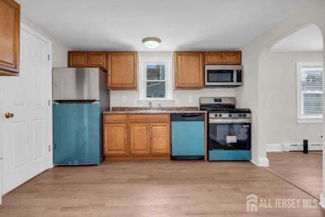 25 Hooker Street Jamesburg NJ 08831