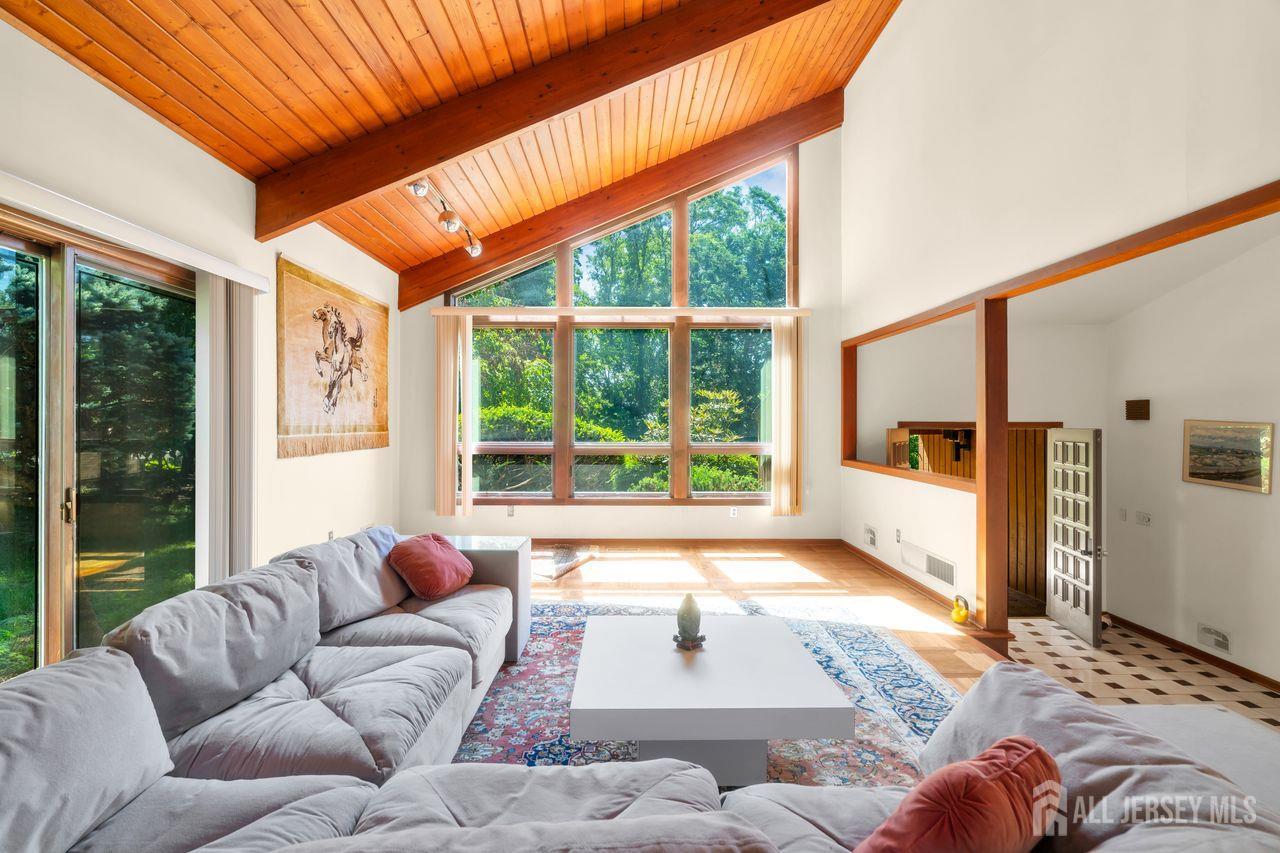 6 Sugar Lane Holmdel NJ 07733