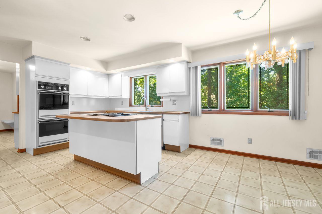 6 Sugar Lane Holmdel NJ 07733