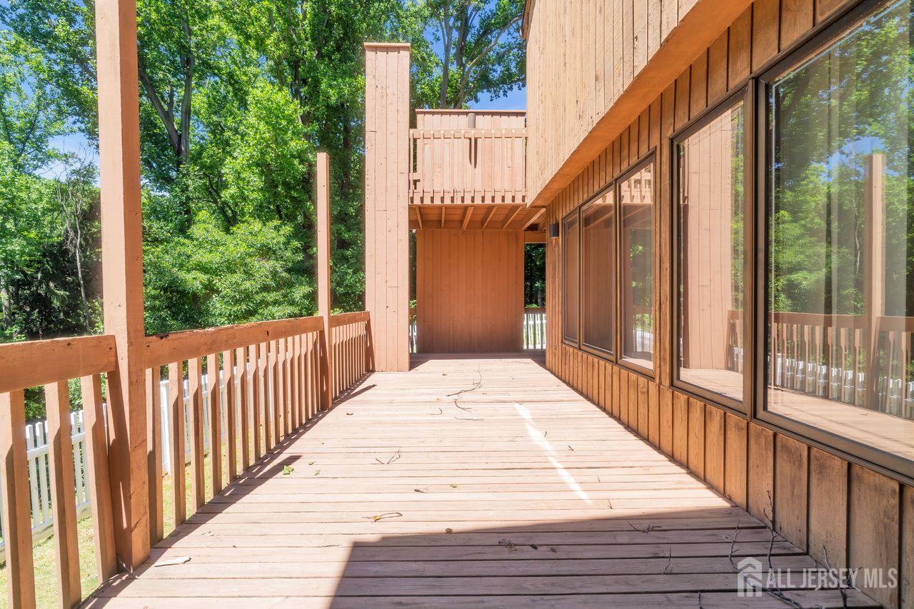 6 Sugar Lane Holmdel NJ 07733