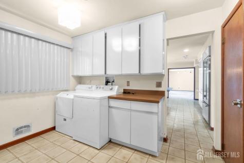6 Sugar Lane Holmdel NJ 07733