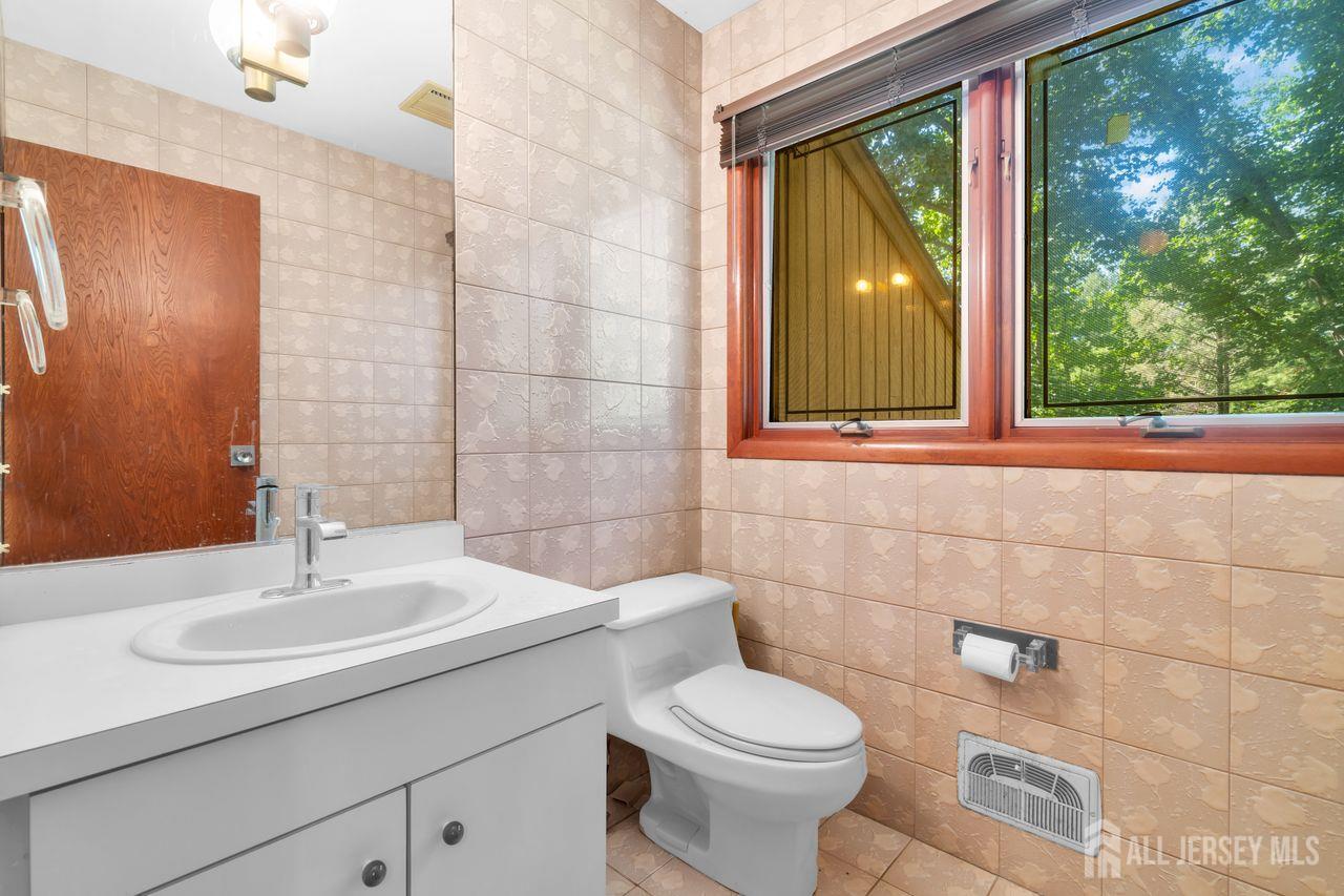 6 Sugar Lane Holmdel NJ 07733