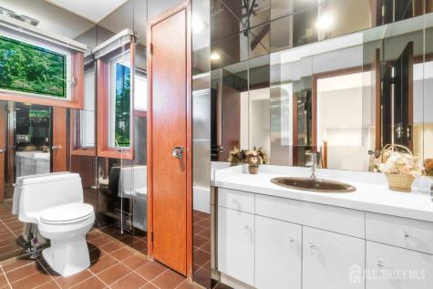6 Sugar Lane Holmdel NJ 07733