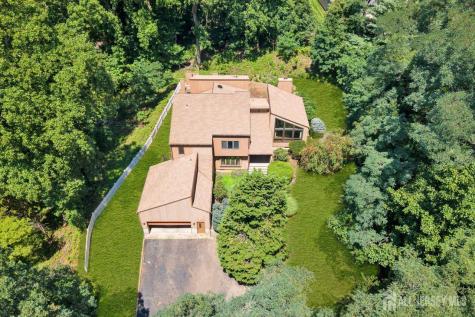 6 Sugar Lane Holmdel NJ 07733