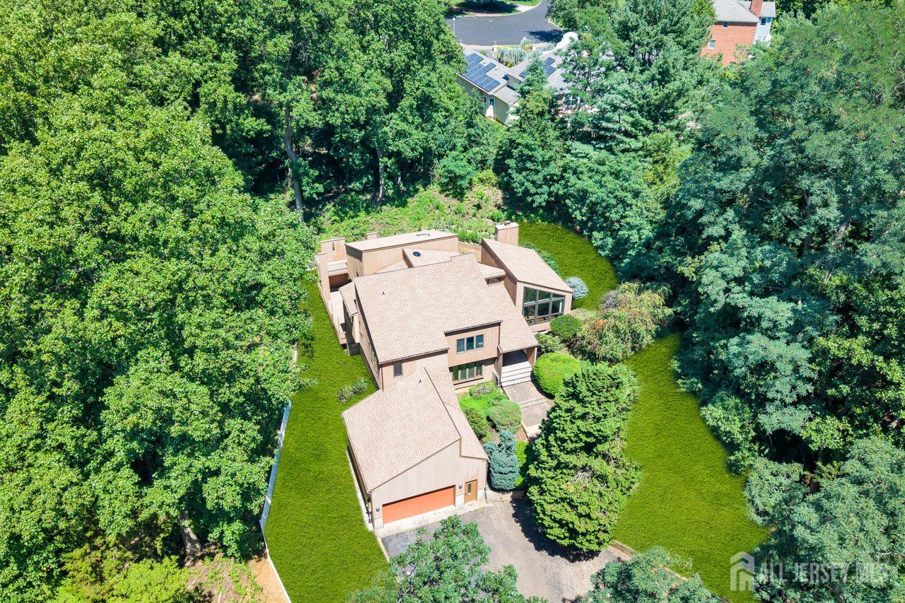 6 Sugar Lane Holmdel NJ 07733