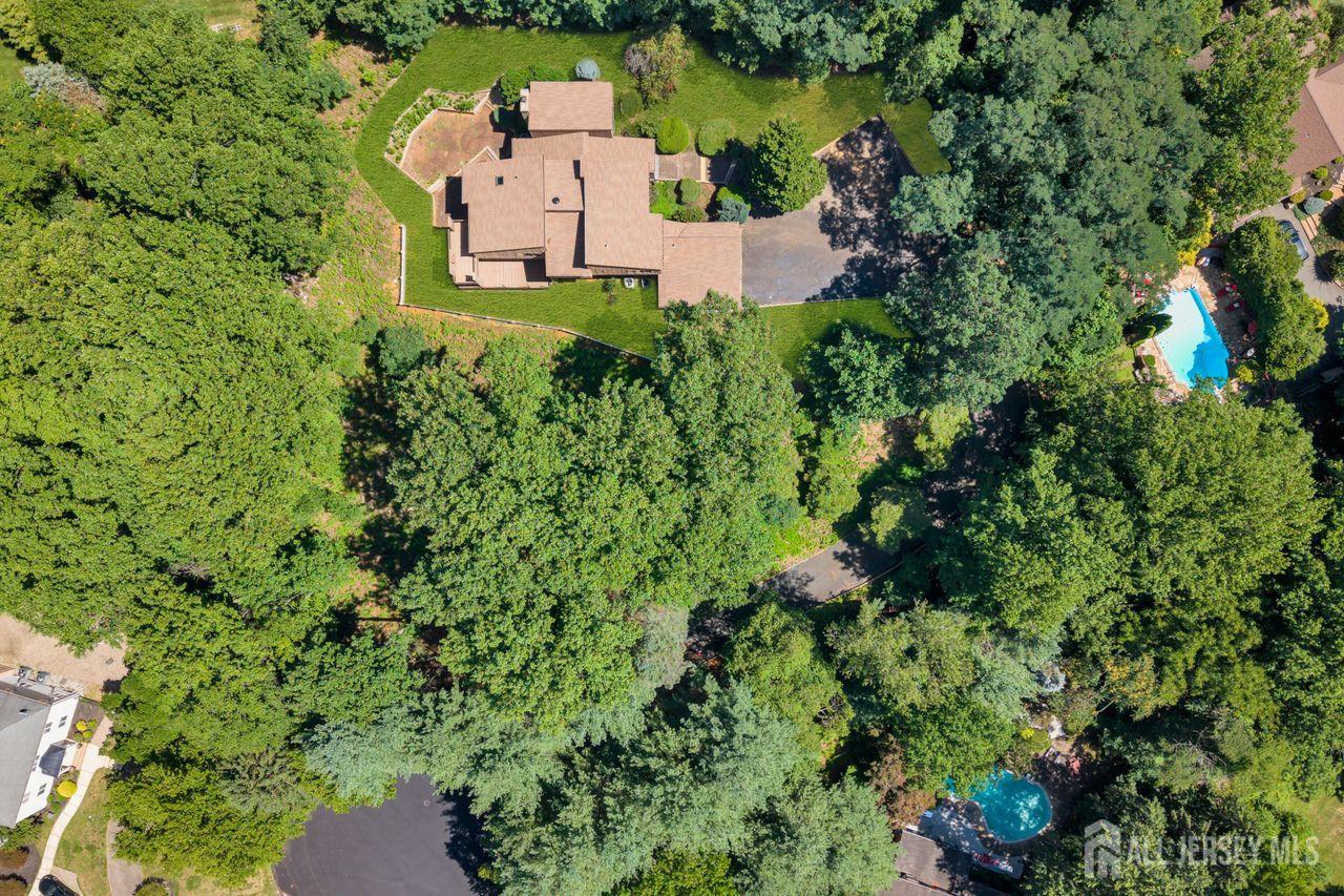 6 Sugar Lane Holmdel NJ 07733