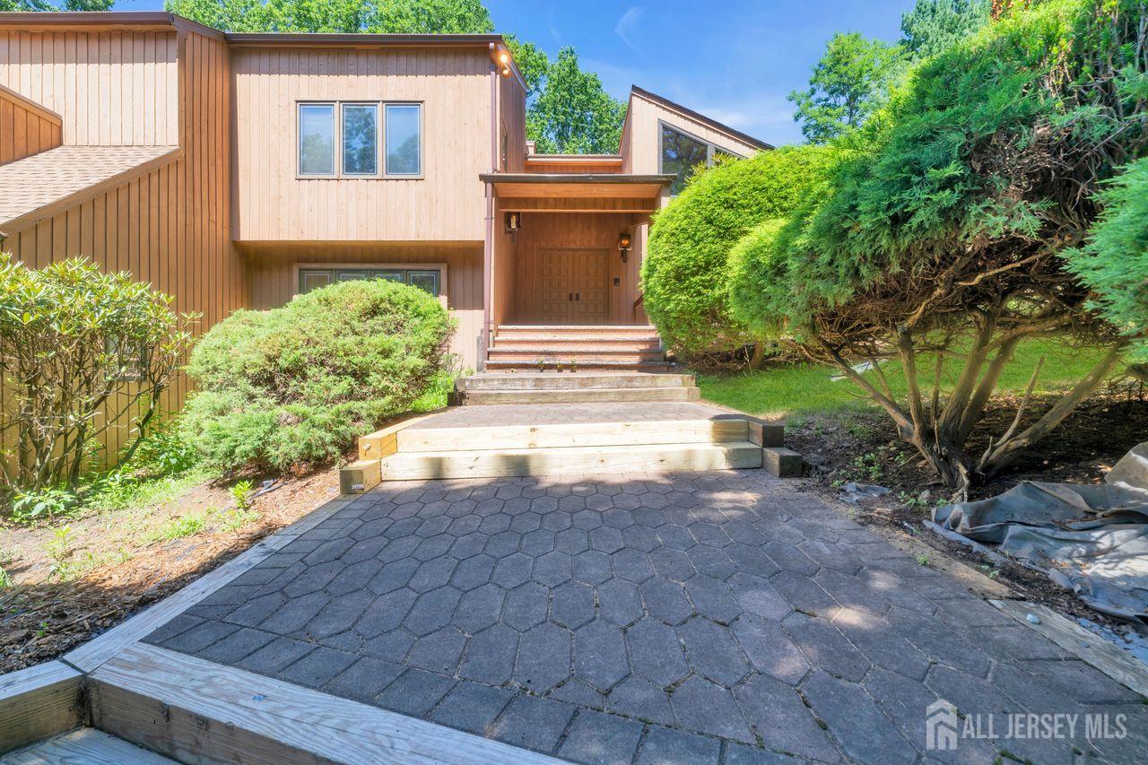6 Sugar Lane Holmdel NJ 07733